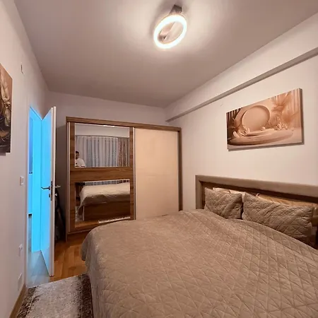 Апартаменты Luxury Flat In East Gate Living