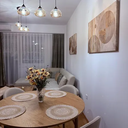 Апартаменты Luxury Flat In East Gate Living *